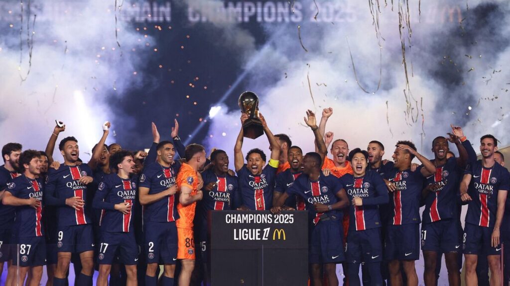 Le Paris Saint-Germain champion de France : l’imbroglio autour de la remise du trophée