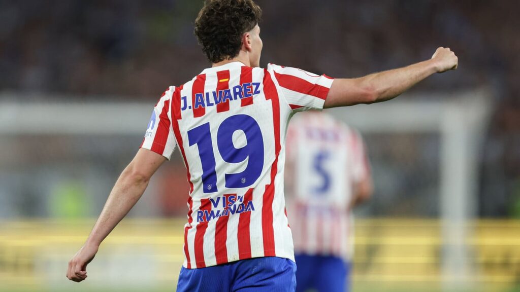 Le Paris Saint-Germain prépare un coup de maître pour recruter Julian Alvarez