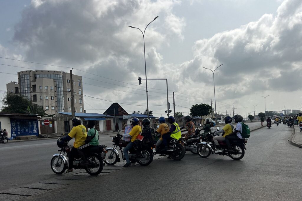 Coup d’État au Bénin : les autorités déjouent une tentative de putsch à Cotonou