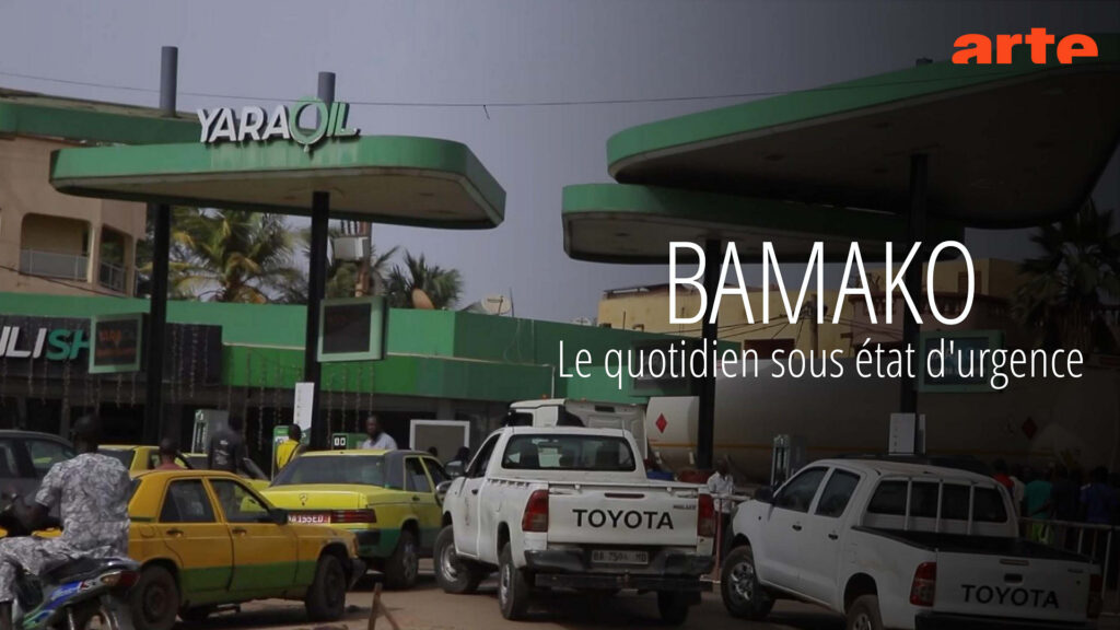 Résilience à Bamako : le quotidien sous la menace de l’état d’urgence