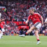 Manchester United s’impose face à Nottingham Forest et consolide sa troisième place