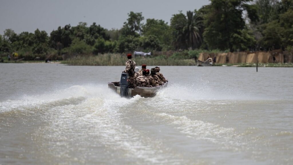 Drame sur le lac Tchad : des dizaines de pêcheurs tués lors de raids aériens