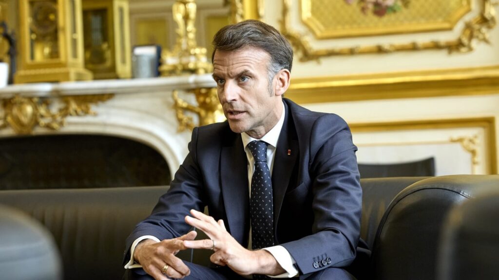 Actualités africaines : macron au Kenya, sommet de kigali et réformes au Sénégal