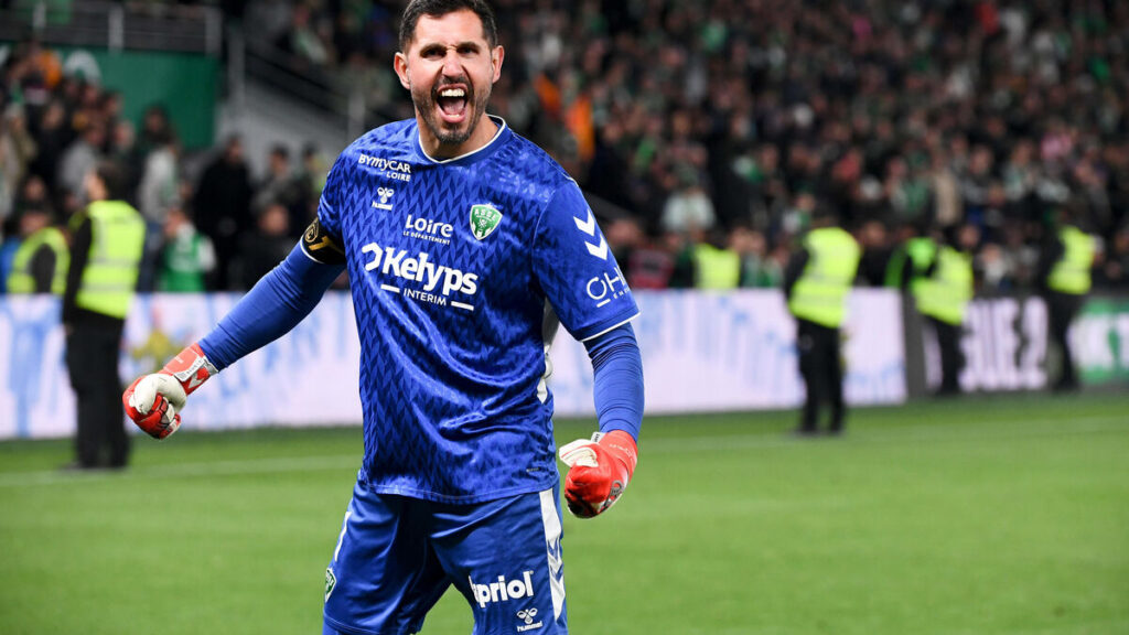 Saint-Étienne écarte Rodez au bout du suspense et s’offre une finale pour la Ligue 1