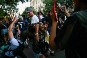 Paris en liesse : le PSG sacré en Ligue des champions sous les feux d&rsquo;artifice
