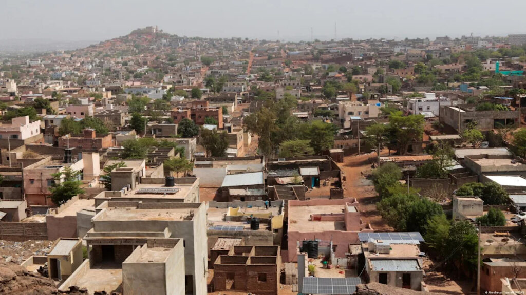 Crise des transports au Mali : le blocus routier asphyxie les accès à Bamako