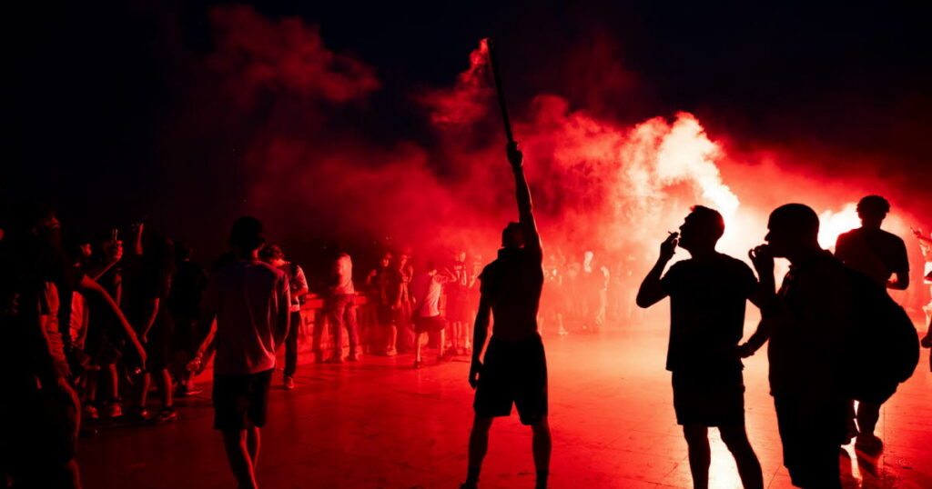 Derrière la liesse parisienne, un bilan lourd après la victoire du psg