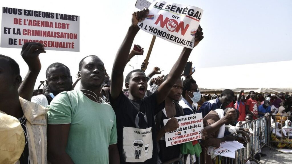Mobilisation en France face au durcissement de la répression contre les personnes LGBT+ au Sénégal