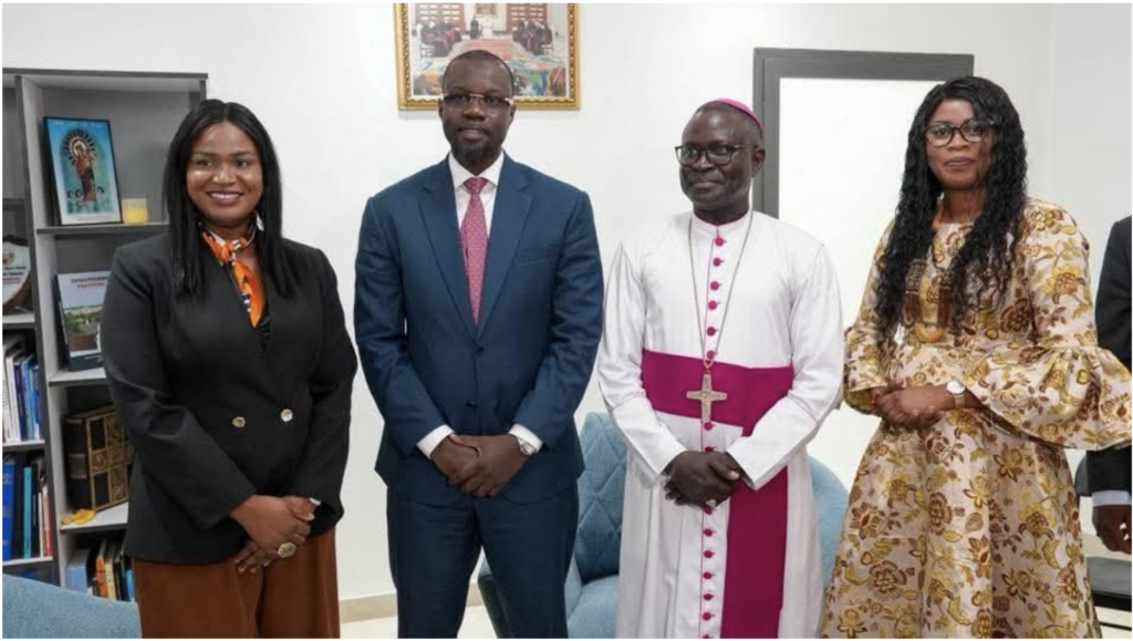 Visite officielle d’ousmane sonko à la cathédrale de Dakar avant popenguine 2026