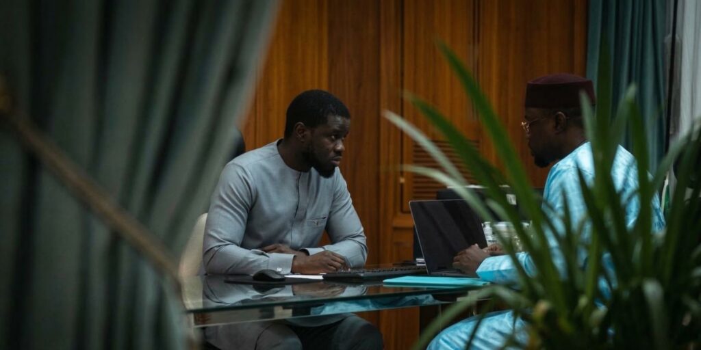 Le président Bassirou Diomaye Faye destitue Ousmane Sonko et son gouvernement
