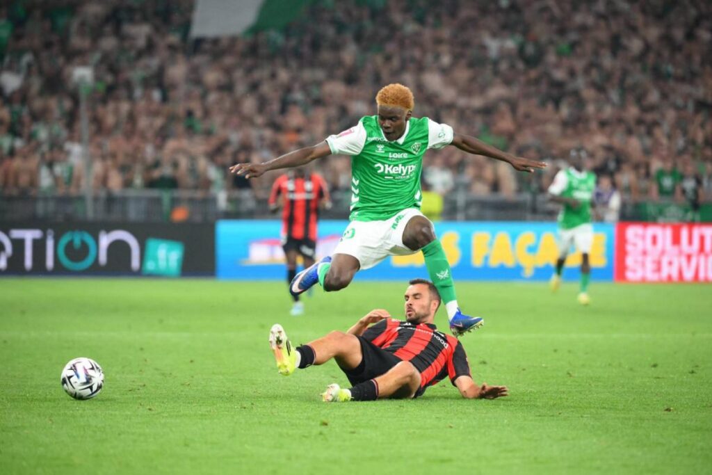 Match st-Étienne nice le plus faible depuis quatre ans en l1