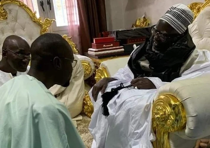 Délégation de l'APR en discussion avec Serigne Mountakha Mbacké à Touba
