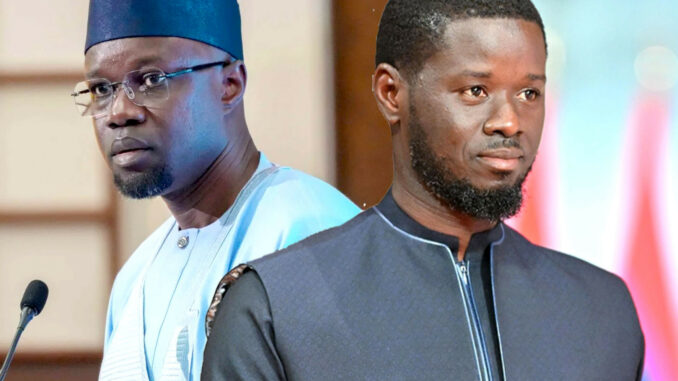 Le président sénégalais Bassirou Diomaye Faye et son Premier ministre Ousmane Sonko lors d'un événement officiel