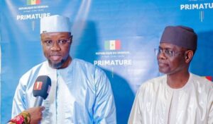 Al aminou lo critique ousmane sonko lors de la passation de pouvoir
