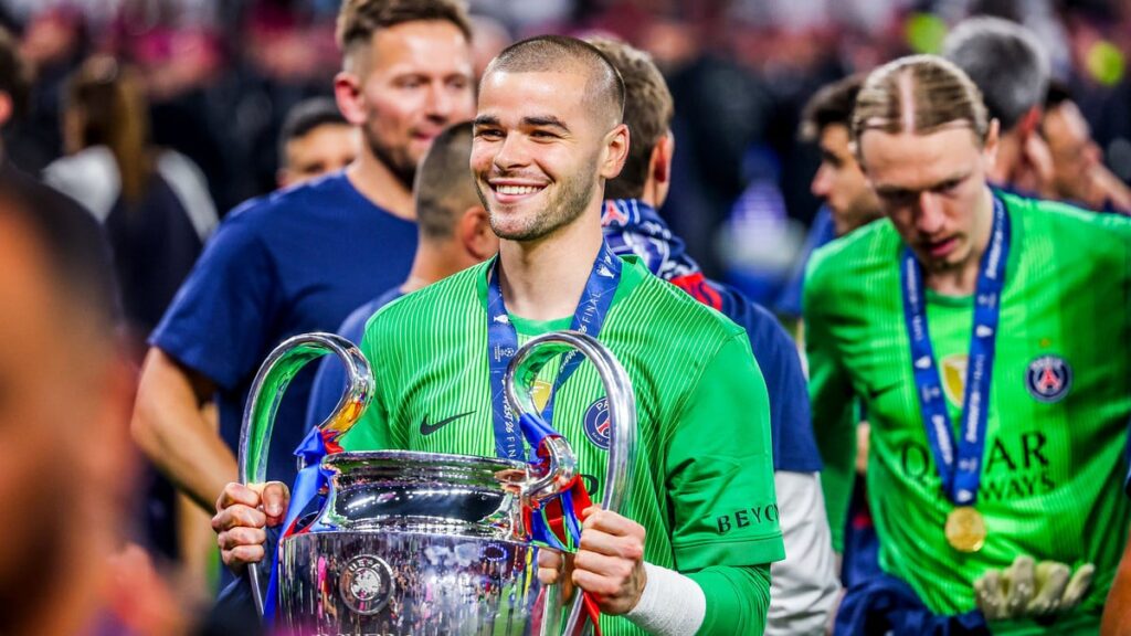 Psg : la décision tombe pour l’avenir de lucas chevalier