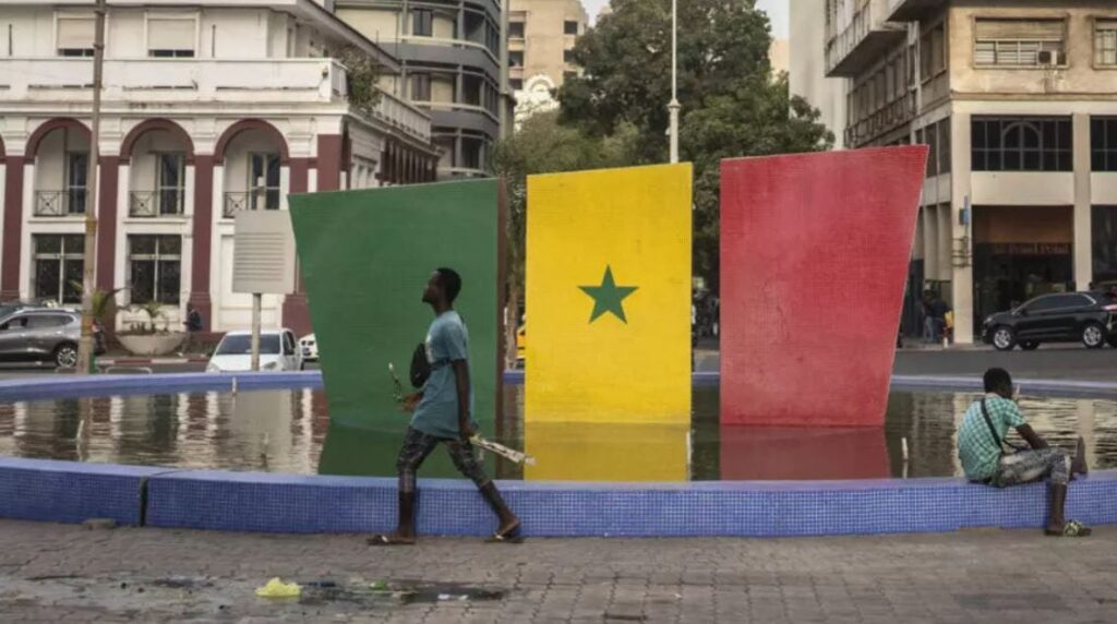 Réforme constitutionnelle au Sénégal : le président Faye opte pour un référendum populaire