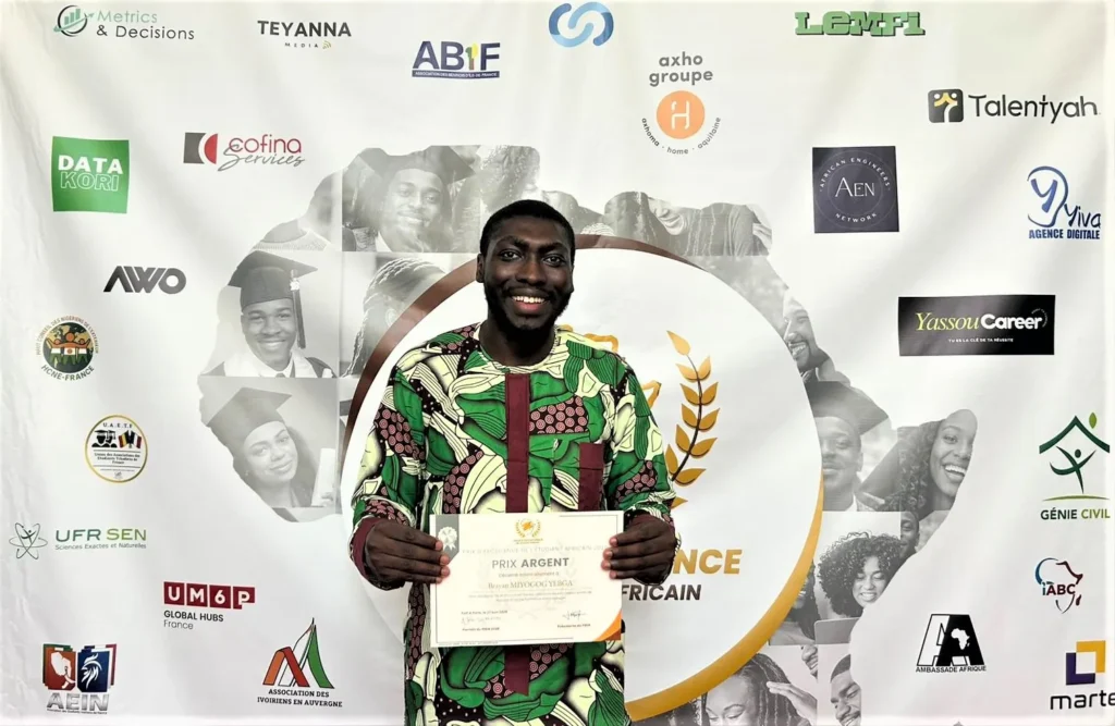 Brayan Yebga Miyogog, lauréat du prix d’excellence de l’étudiant africain 2026