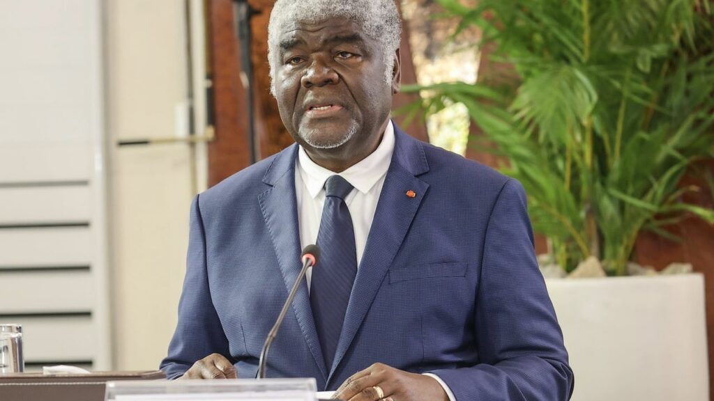 Côte d’Ivoire : Robert Beugré Mambé encadre les voyages des ministres