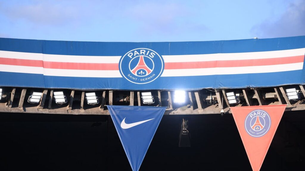 Mercato : le psg en retard sur manchester united pour mateus fernandes ?
