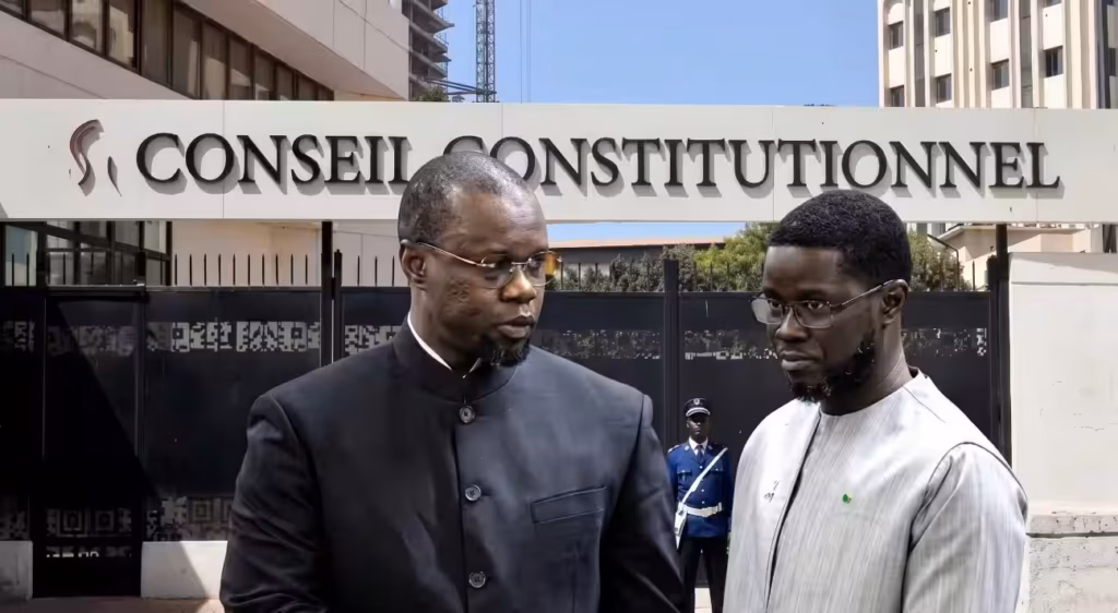 Sénégal : le verdict du Conseil constitutionnel dans l’affaire Sonko divise les juristes
