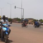 Autorisation des motos Mio sur les pistes cyclables au Burkina Faso : le débat s&rsquo;intensifie