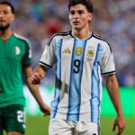 Julian Alvarez entre le PSG et Barcelone : le feuilleton du mercato rebondit
