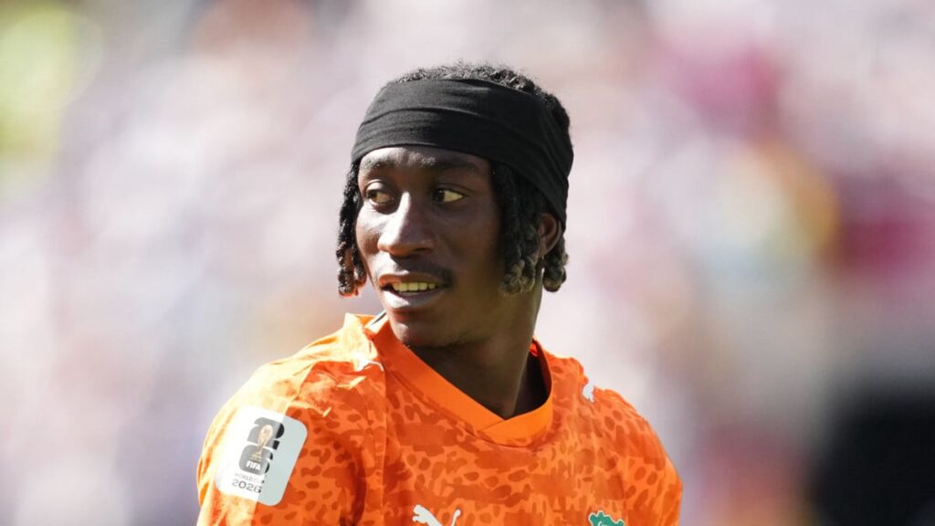 Yan diomandé au psg : le transfert repoussé d’un an ?