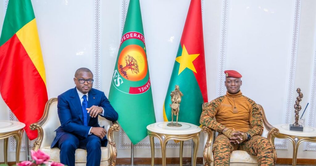 Nouveau président béninois en visite au Burkina Faso pour relancer les échanges économiques