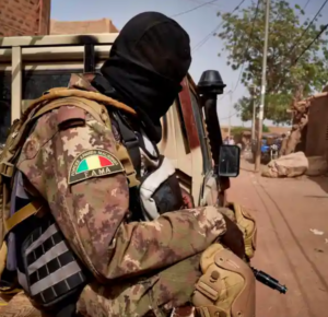 Ségou : le jnim pointe les fama et africa corps du doigt après des attaques contre des civils à niono