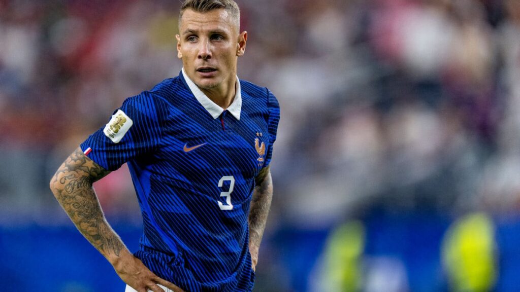 Lucas Digne au PSG : un retour sous haute pression après une prestation décevante