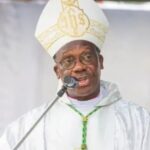 Mgr Houngbédji : l’humain au centre du développement lors d’une conférence majeure au Bénin