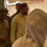 Ousmane Sonko en visite de condoléances aux Parcelles Assainies auprès de Diamil Sané