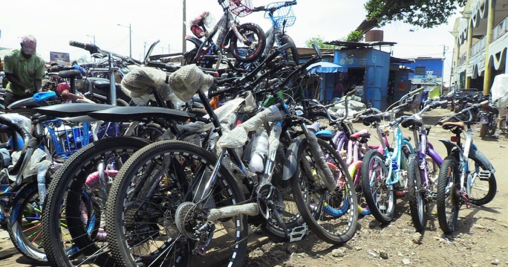 Marché de Médine à Bamako : l’artisanat et le commerce au cœur de la capitale malienne