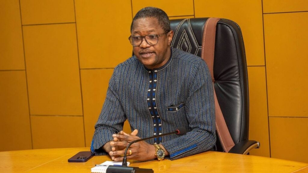 Diplomates burkinabè quittent Paris après rupture avec la France
