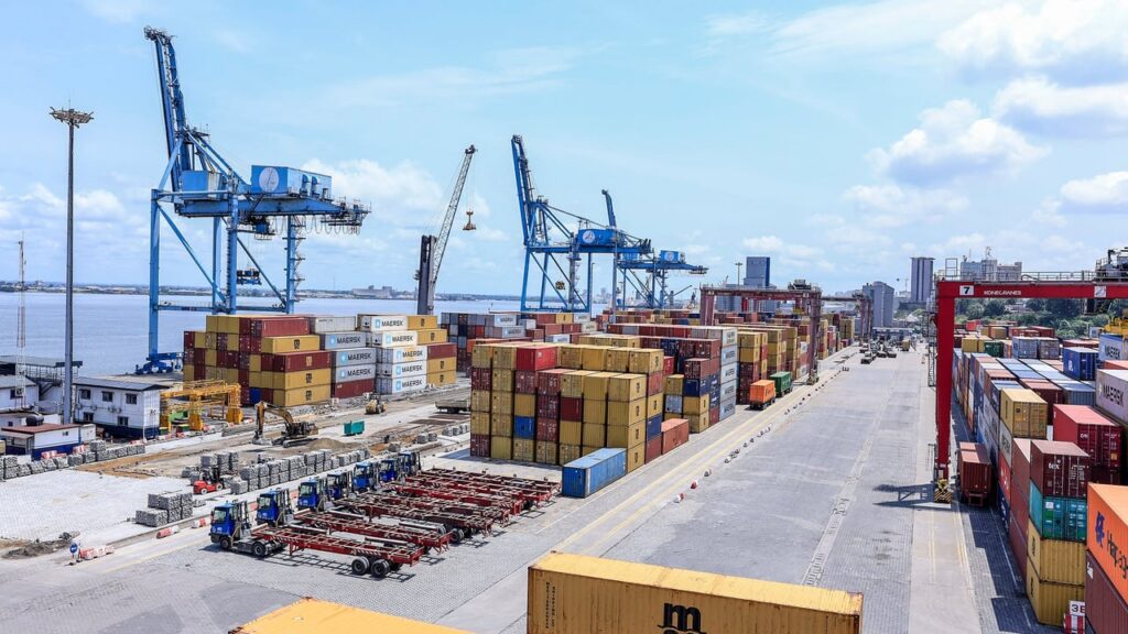 Cameroon : où passent les milliards des prêts internationaux ?