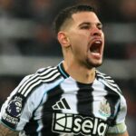 Bruno guimaraes prêt à rejoindre arsenal après accord avec newcastle