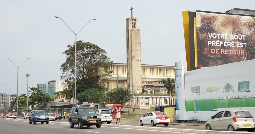 Recrutement dans la fonction publique gabonaise : l’âge limite passe à 40 ans, une réforme controversée