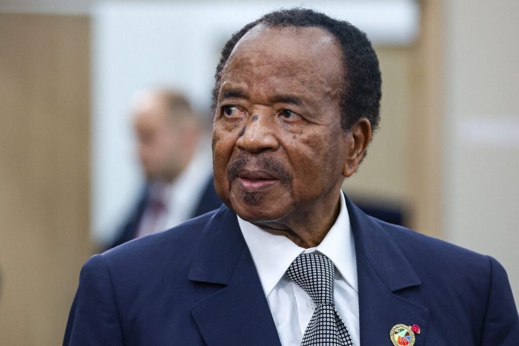 Paul biya de retour à Yaoundé après une longue absence qui alimente les débats