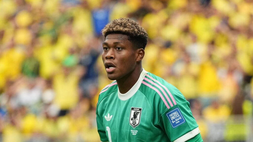 Psg en course pour le gardien japonais zion suzuki