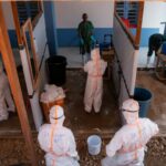 RDC : les infirmières réclament des salaires face à la menace Ebola