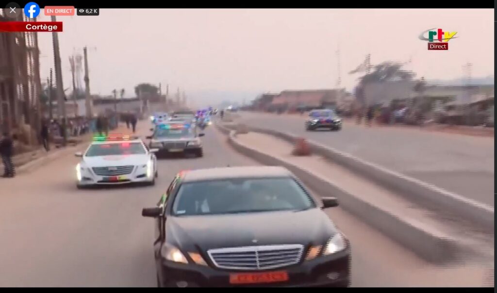 Paul biya de retour à Yaoundé après une longue absence en europe