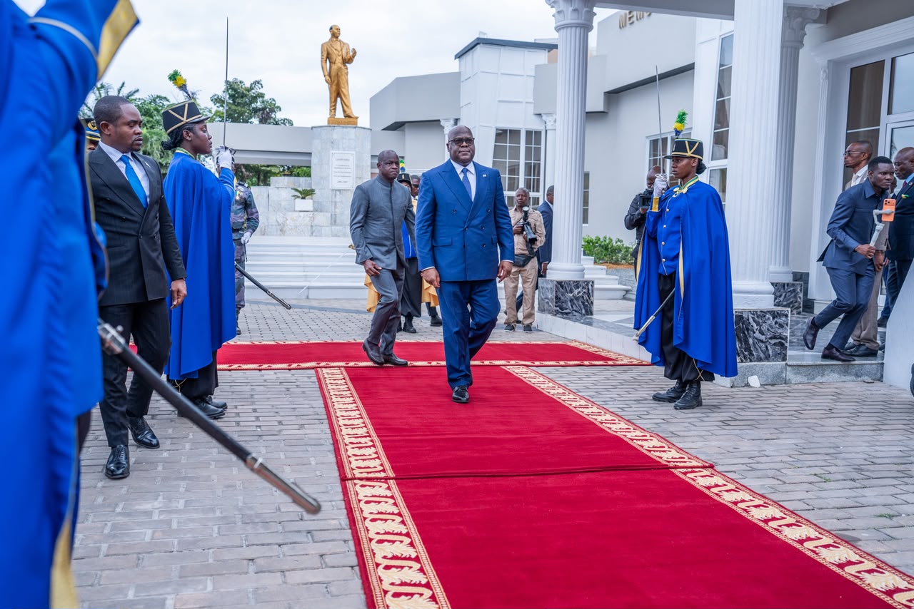 Accueil des présidents congolais et gabonais à l’aéroport