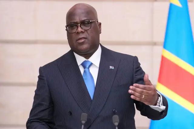 Le président Félix Tshisekedi s'exprime lors d'une conférence à Paris