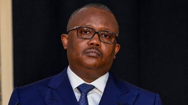 Ce que l’annonce d’Umaro Sissoco Embaló pour 2025 dit des fractures profondes en Guinée-Bissau