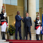 Accueil historique du président gabonais au palais de l&rsquo;Élysée