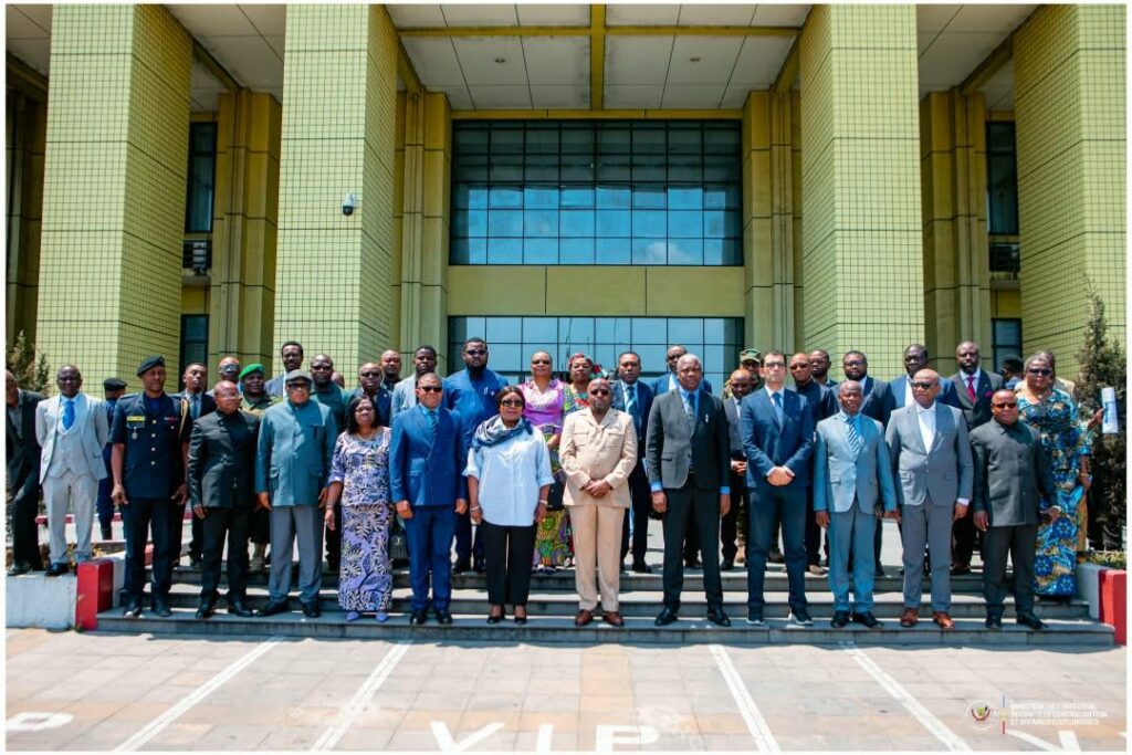 Sécurité de proximité en RDC : Kinshasa valide un guide méthodologique pour uniformiser les plans locaux