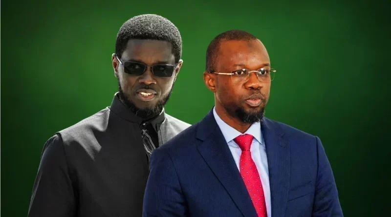 Ousmane Sonko et Bassirou Diomaye Faye lors d'une séance parlementaire